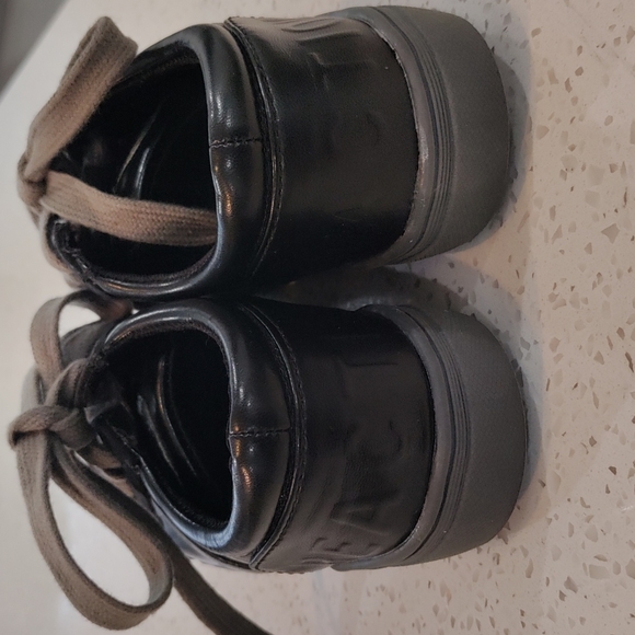 Reaction Kenneth Cole Boys shoes - Size 12 (Black/Gray) - Picture 3 of 7